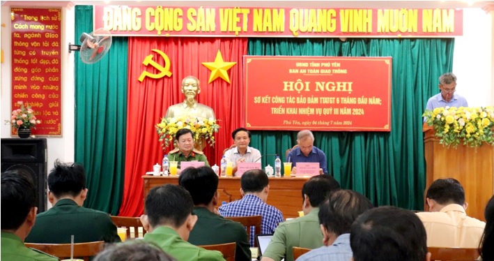 Quang cảnh hội nghị